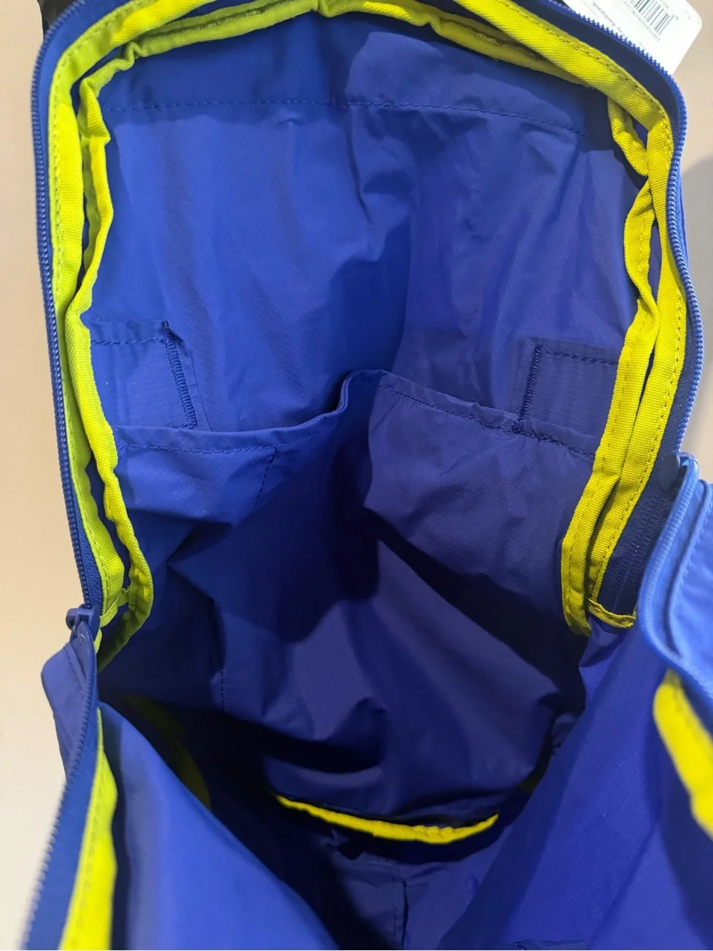 New Away Travel Everyday Backpack Wave royal blue $98 lightweight packable NWT